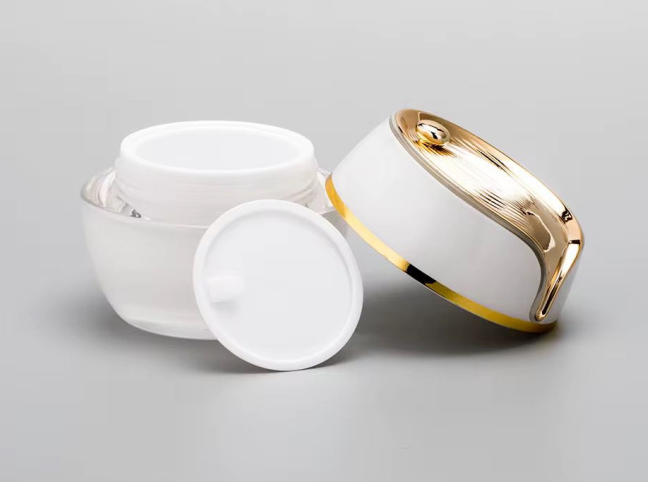 Round Cosmetic vacuum Acrylic bottle